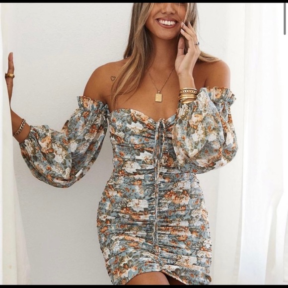 Hello Molly Dresses & Skirts - Hello molly floral dress
